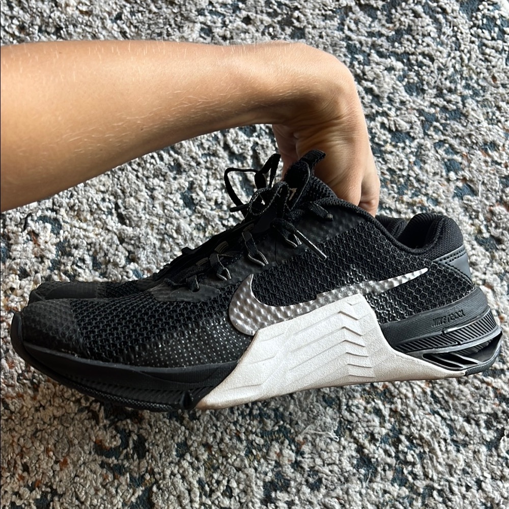 Nike Metcon 7.5 - worn twice - basically new - Black and White Athletic Sneakers